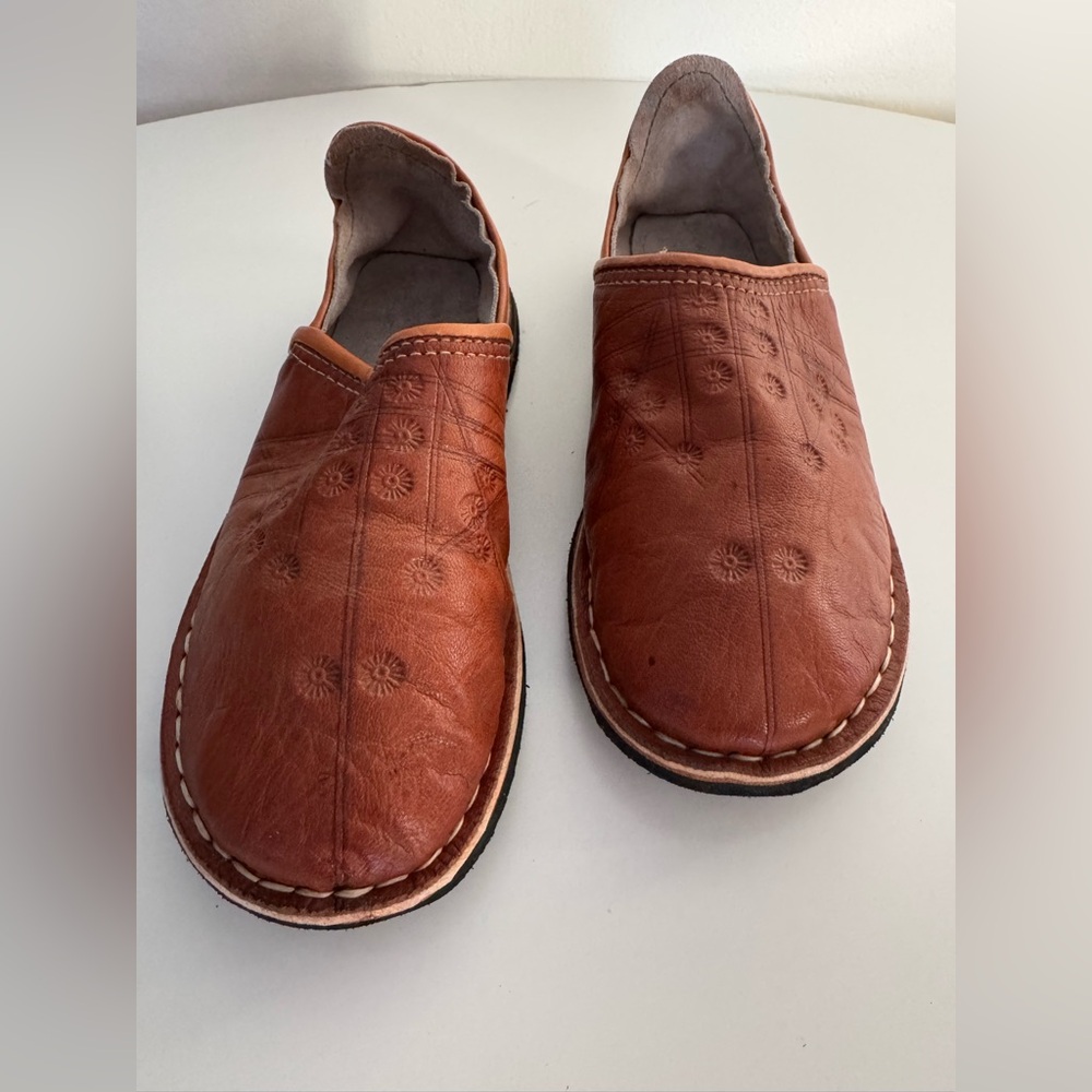 Leather house shoes approx size 8